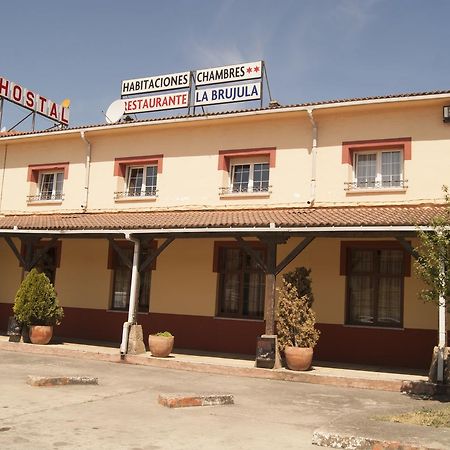 Hostal Hermanos Gutierrez Monasterio de Rodilla Exterior foto