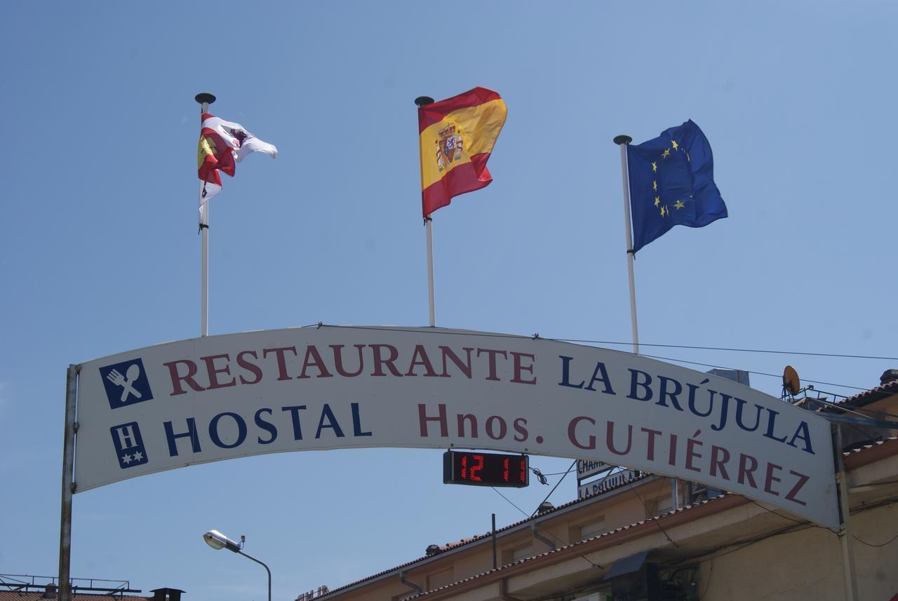Hostal Hermanos Gutierrez Monasterio de Rodilla Exterior foto